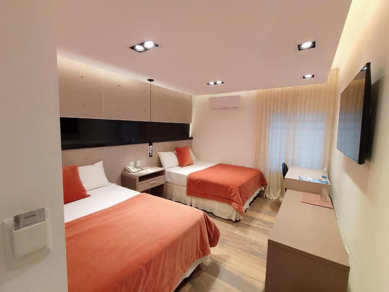Global Hotel Centenario Exteriér fotografie